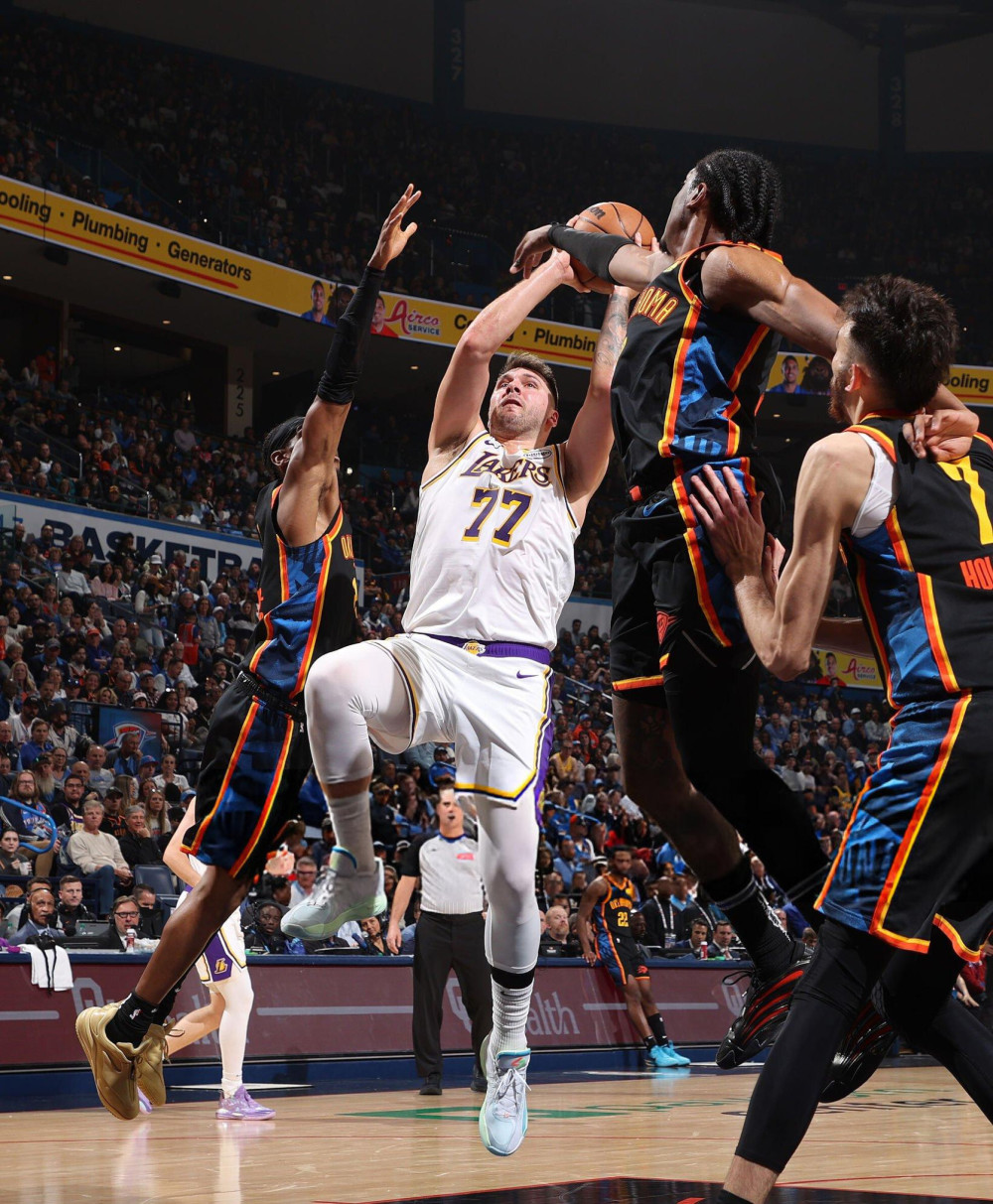 NG28-关于东契奇焦点对战,阿扎伦卡与70激战澳大利亚队分钟,最后时刻胜出胜负难料!气势如虹延续的信息